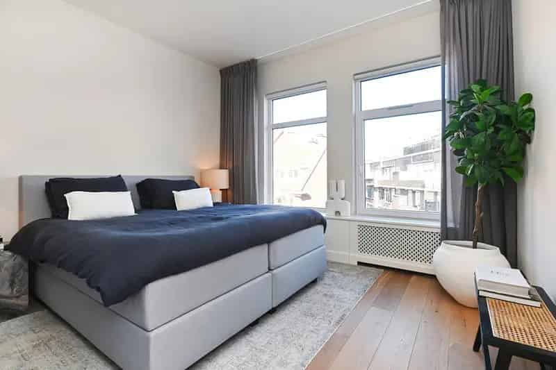 Luxe 4-kamer appartement bovenste verdieping Den Haag
