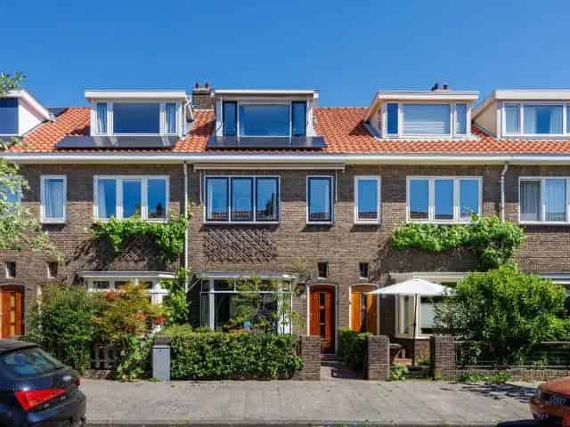 Jaren 30 woning Leiden 4 slaapkamers moderne keuken tuin