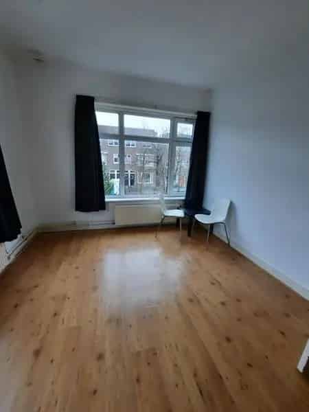 Kamer Oosterparkbuurt Nabij Stadsstrand