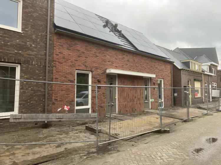 Eengezinswoning Te Huur in Roosendaal, Noord-Brabant