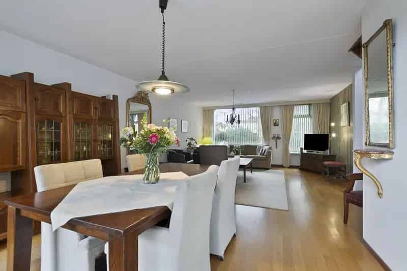 Huis Te Koop , 17, Molenbloem, Grave, Noord-Brabant