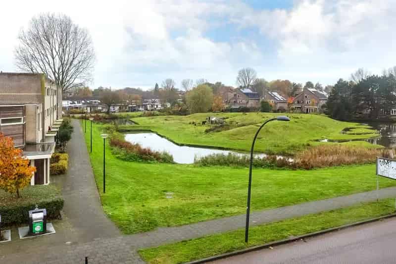 Tweekapper Beverwijk Grote Loods Garage Vier Slaapkamers