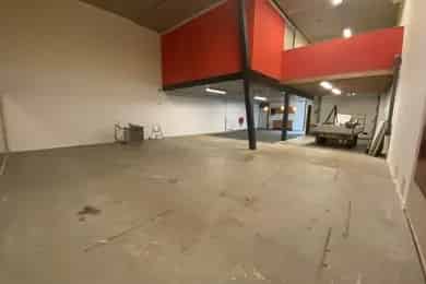 Bedrijfsruimte 330m2 te huur Almere