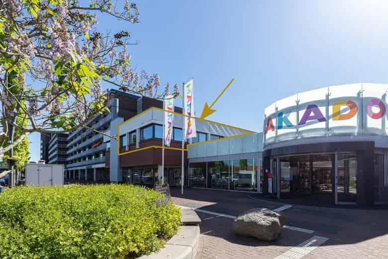 484 m2 kantoorruimte te huur in Alblasserdam