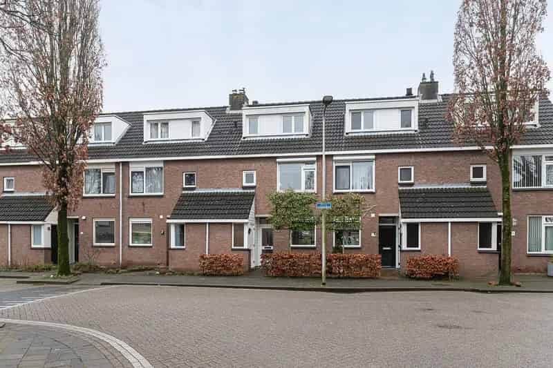 Ruime eengezinswoning met 3 slaapkamers en tuin