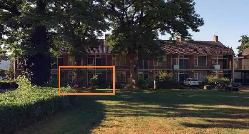 Bloemenhof 30: Ruime woning nabij supermarkt en natuur