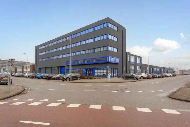 Kantoorruimte Amsterdam Sloterdijk 2420m2