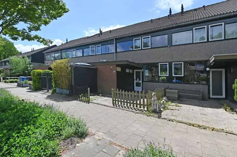 Huis te koop Leidschendam 4 kamer eengezinswoning 121m2 tuin