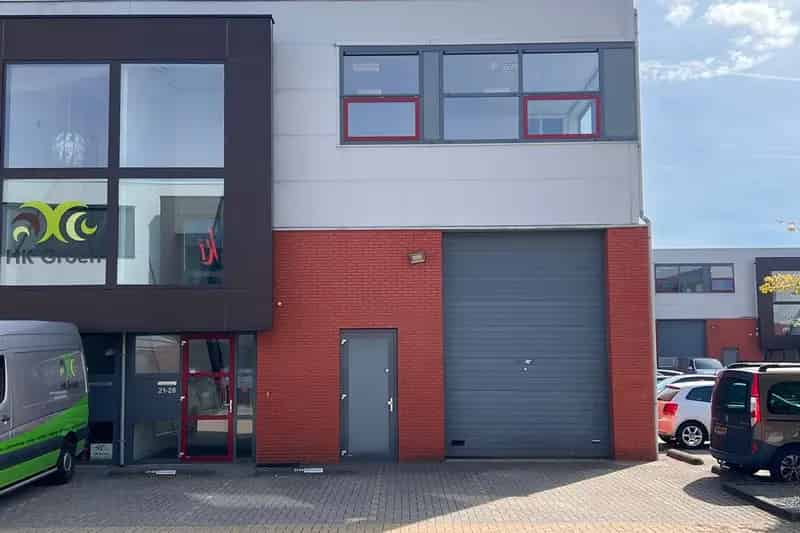 Kantoorruimte te huur Soest 190m2  Bedrijfsruimte Parkeerplaatsen