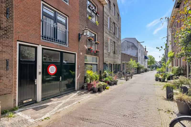 Bedrijfshal Haarlem Centrum 78m2  - Kantoor Opslag Atelier Garage
