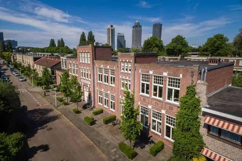 Kantoorruimte Amsterdam Oost 1060m2 te huur Fahrenheitstraat