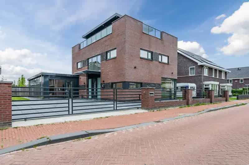 Luxe Villa te Koop Lelystad 6 Slaapkamers A+++ Label