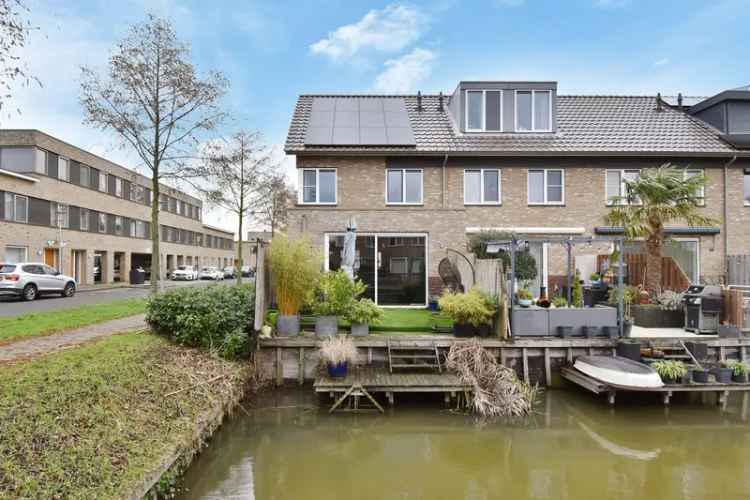 Huis te koop Berkel en Rodenrijs: Ruime Hoekwoning met Energielabel A+