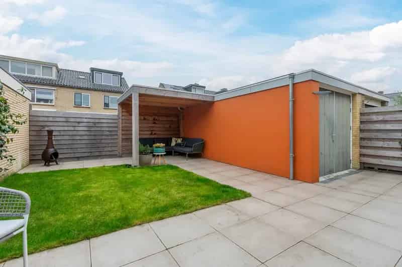 Huis te koop Assendelft: Instapklare Hoekwoning met 4 slaapkamers en garage
