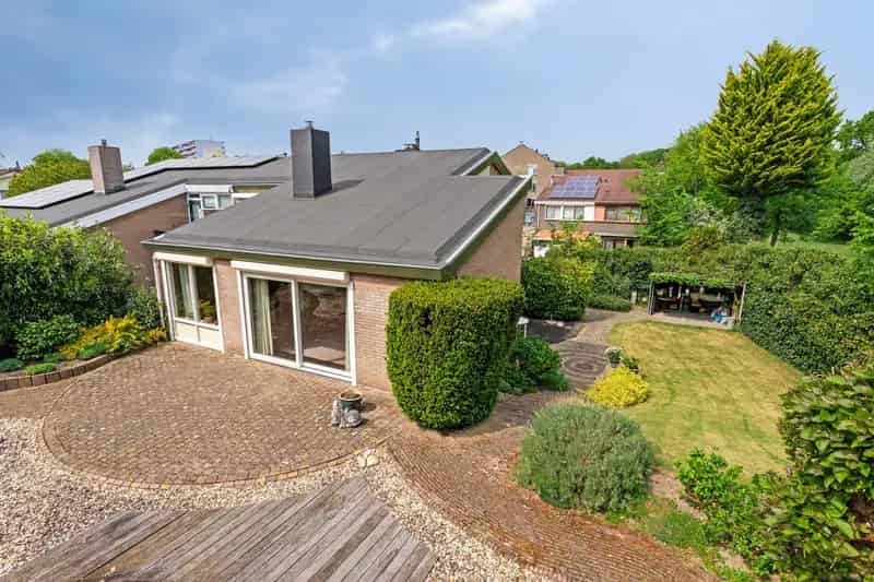 Ruime 2 1 Kapwoning Deventer Grote Tuin 4 Slaapkamers