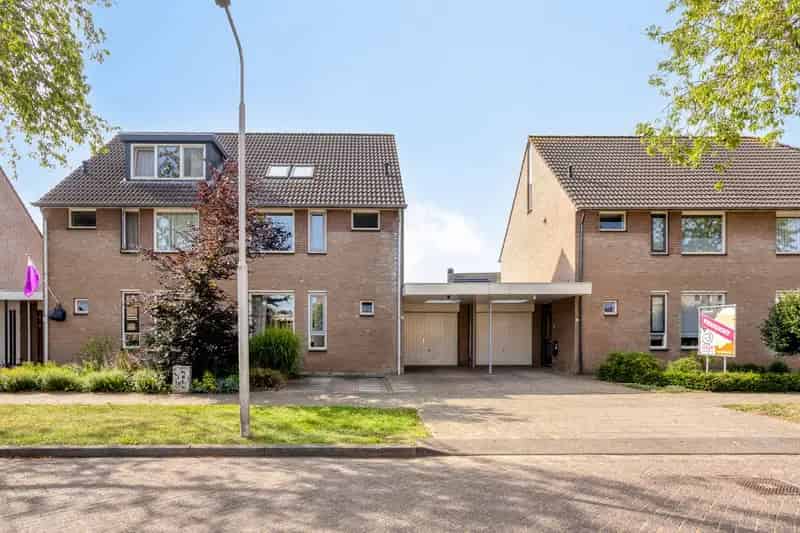 5 Slaapkamers Luxe Keuken Badkamer Oss