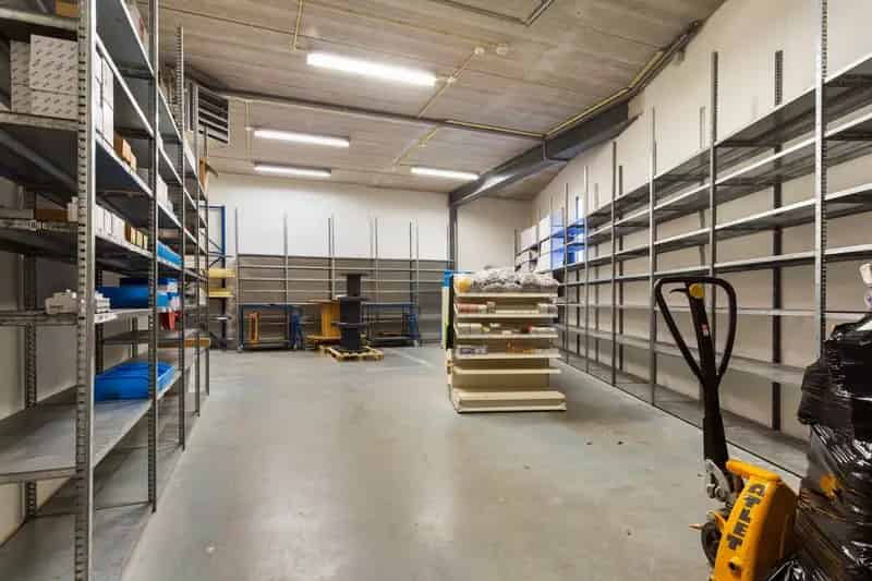 Bedrijfshal te huur Apeldoorn 304m2 A50 A1