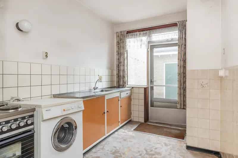 Huis te koop Bunnik: Ruime 6 Slaapkamers, 2 Badkamers, Tuin
