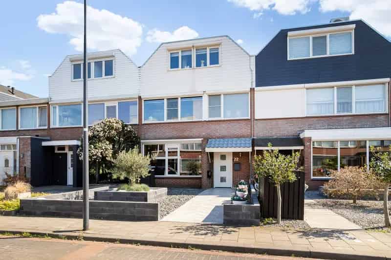 5 Slaapkamer Huis Rosmalen Ruime Aanbouw Veranda 150m2