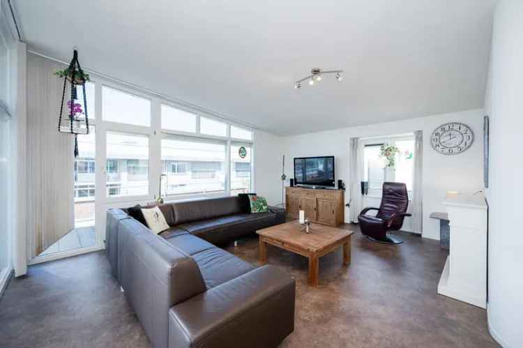 Penthouse Te Koop in Alphen aan den Rijn, Zuid-Holland