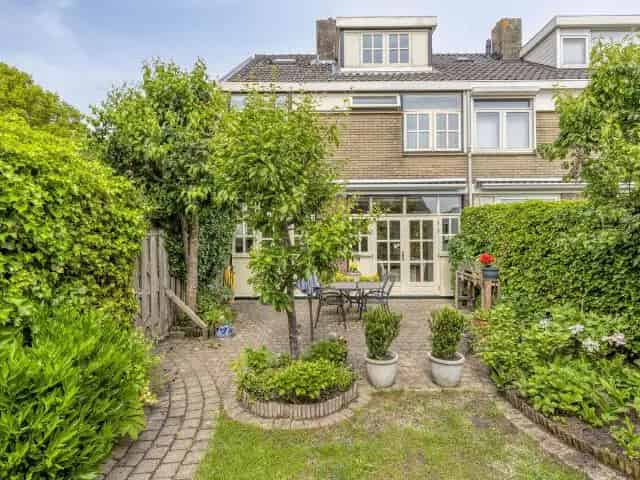 Hoekwoning te koop Maasdam 114m2 3 slaapkamers garage