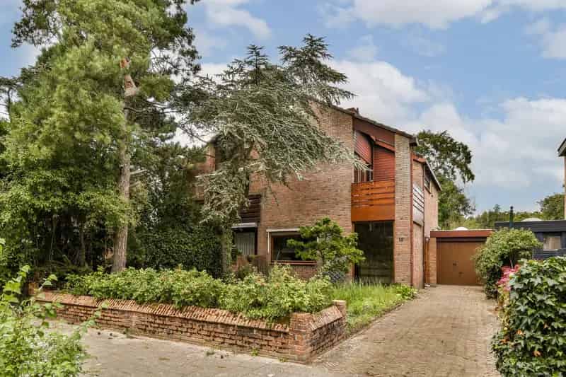 Huis te koop: Jhr. P.N. Quarles van Uffordlaan 15 2042 PP Zandvoort | Funda