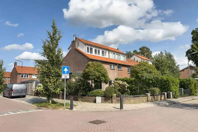Huis te koop: Meidoornlaan 32 1231 CB Loosdrecht | Funda