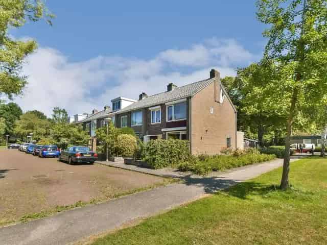 Ruime gezinswoning 5 slaapkamers Amstelveen
