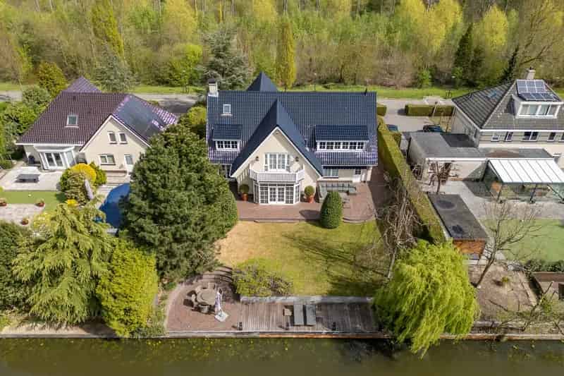 Luxe Villa Almere Park en Water 387m2 4 slaapkamers