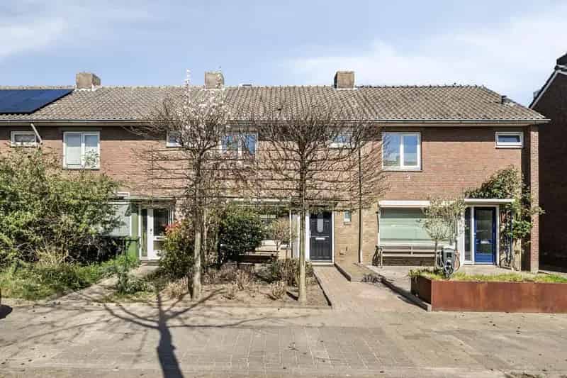 Instapklare Tussenwoning Eindhoven 4 slaapkamers Luxe Tuin