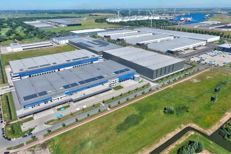 Bedrijfshal te Huur Amsterdam 7280m2 Logistiek