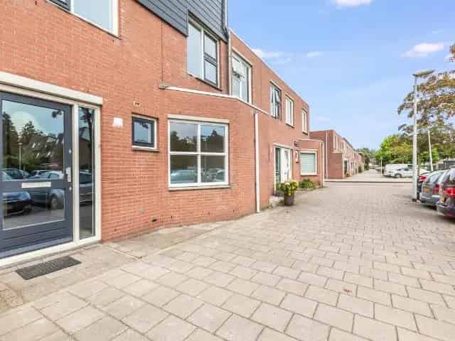 Ruime eengezinswoning Amsterdam 6 slaapkamers 2 badkamers