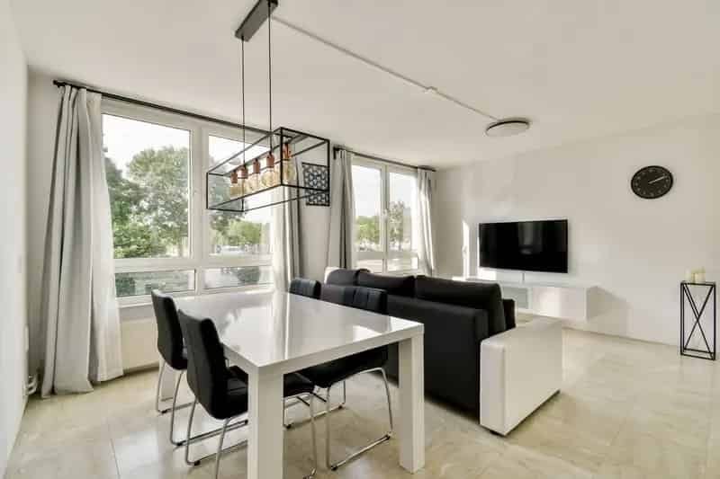 Amsterdam 4-kamerappartement te koop: Lichtrijk en ruim met energielabel A