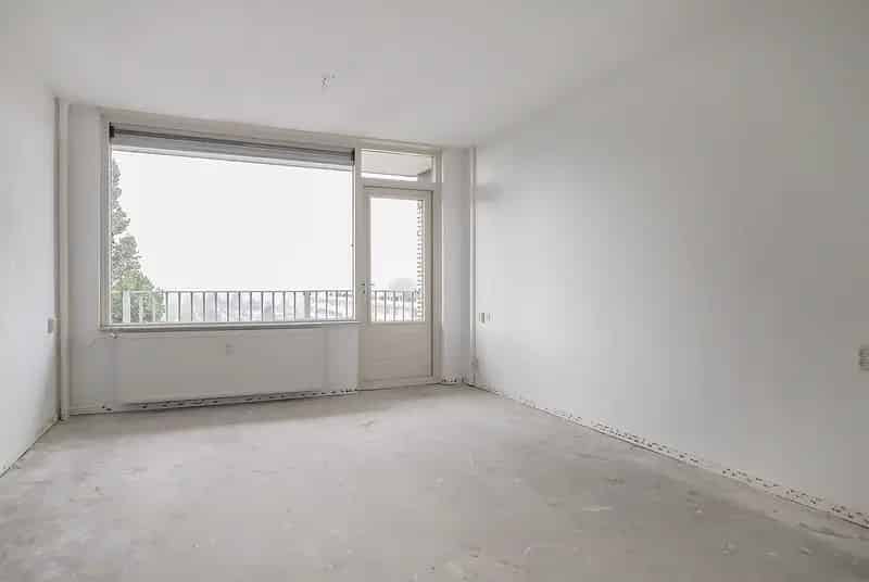 Schokland 105 Amstelveen: 96 Appartementen te Huur