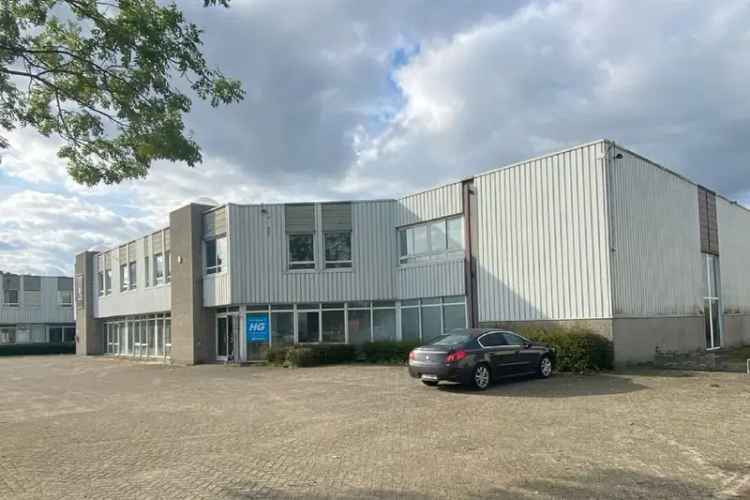 Bedrijfshal Almere | Zoek bedrijfshallen te huur: Vlotbrugweg 10-20 1332 AH Almere [funda in business]