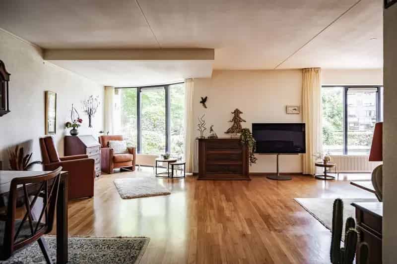 Appartement te koop Heemstede: Ruim 3-kamer appartement begane grond