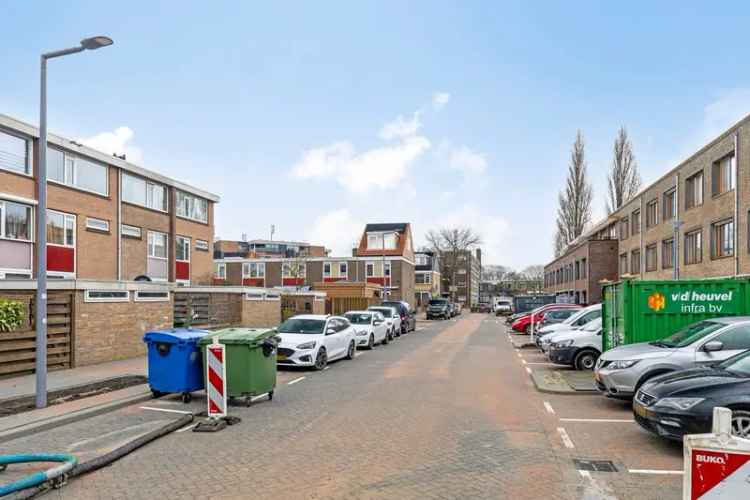 Huis te koop: Van Zyll de Jongstraat 37 3195 TM Pernis Rotterdam 
