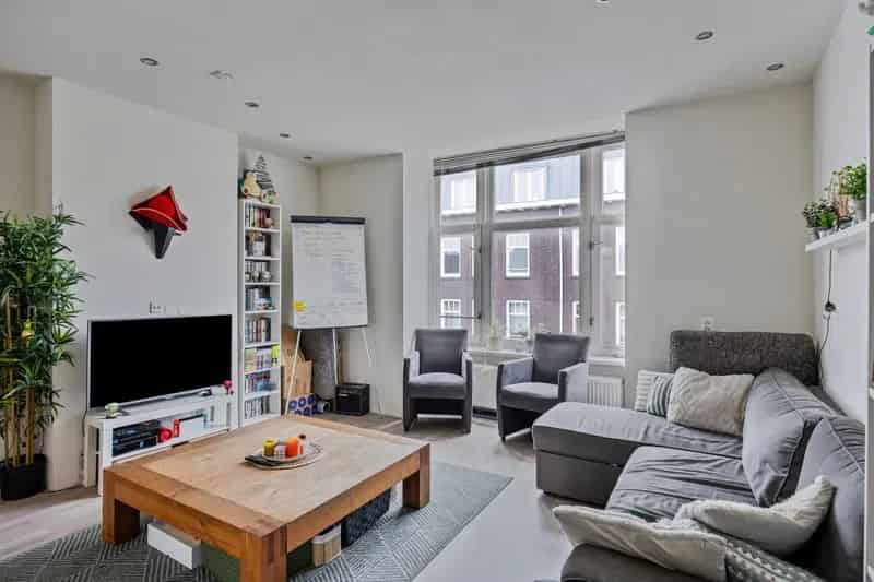 Appartement te koop Rotterdam West: Ruime 3-kamer woning, starters