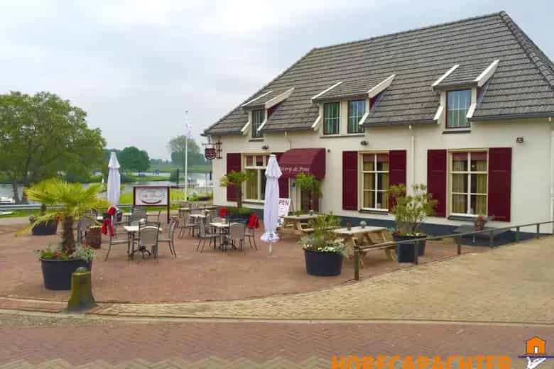 Horeca Maasbommel 345m2 te huur inclusief bedrijfswoning