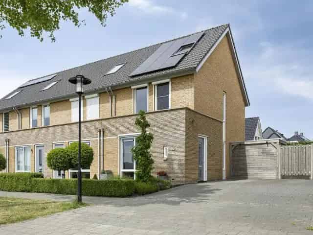 Moderne Hoekwoning te Koop in Othene Zuid