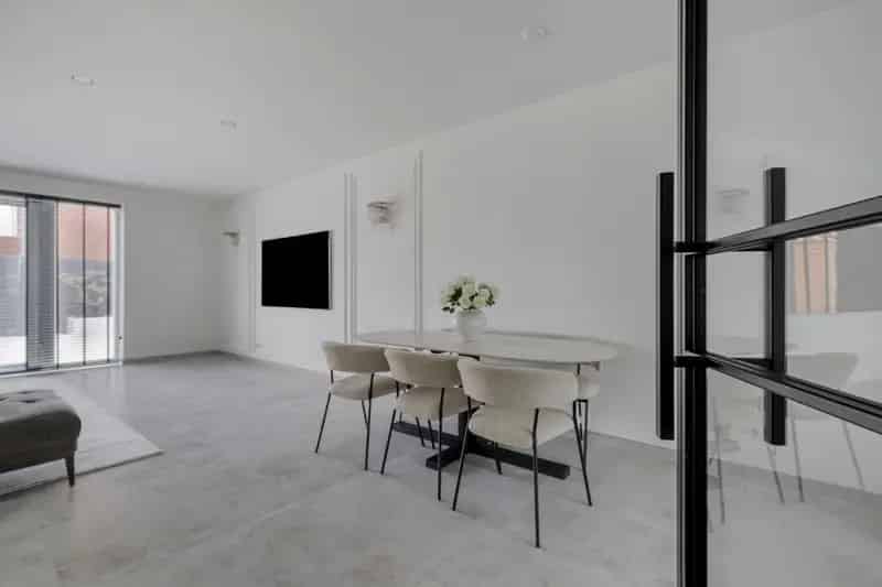 Tweekapper Rotterdam Lombardijen 187m										² 5 slaapkamers
