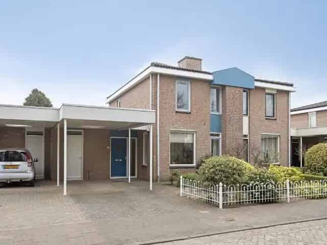 Semi-bungalow te koop Berghem: Rustig wonen, alles binnen handbereik