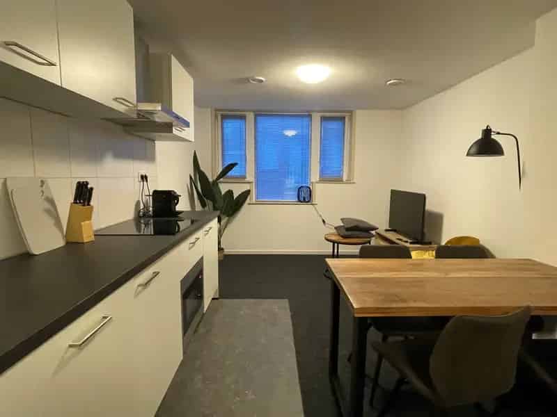 Studio Groningen Raamstraat Short Stay Gemeubileerd