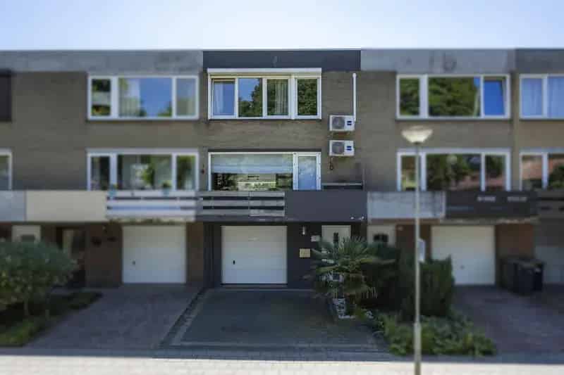 Huis Te Koop , 37, Stikkerstraat, Landgraaf, Limburg