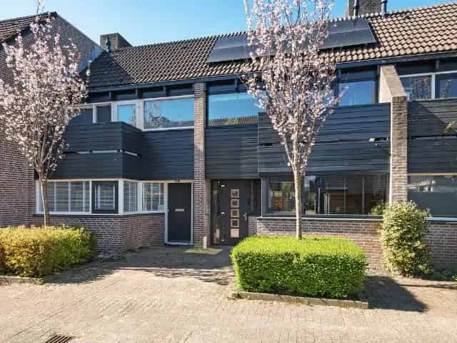 Instapklare woning te koop Hoorn 3 slaapkamers diepe tuin