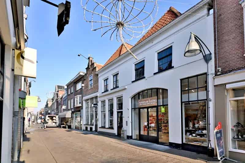 Winkel te Huur Deventer Smedenstraat 165m2 Magazijn Opslag