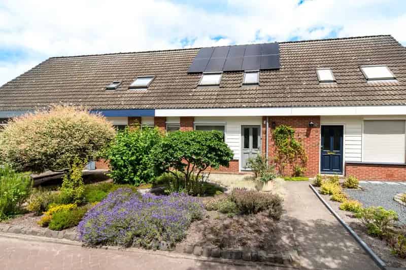Hoekwoning met 3 slaapkamers, atelier en 12 zonnepanelen