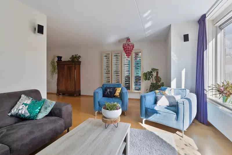 5 Slaapkamers Twee Onder Een Kapwoning Garage Tuin 18 Zonnepanelen
