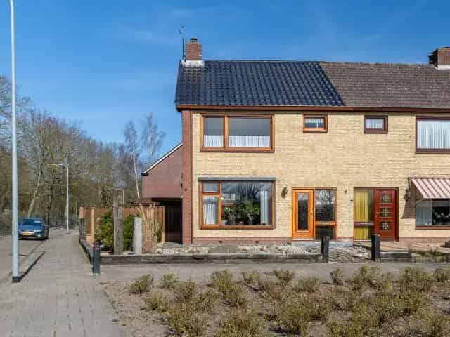Gezinswoning Urk Ruime Tuin Modernisering Nodig