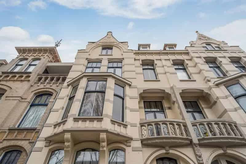 Herenhuis Den Haag 8 slaapkamers 3 badkamers Tuin Rijksmonument